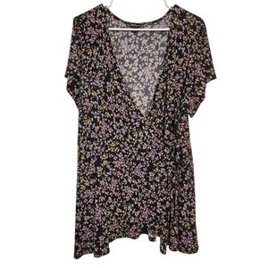 Torrid Dainty Floral Wrap Front Short Sleeve Blouse, Plus Size 3X
